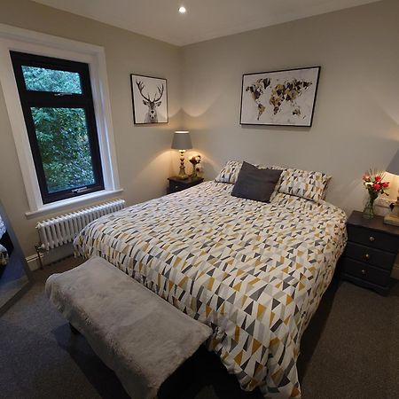 Newly Renovated 2-Bed Bungalow Bath Buitenkant foto