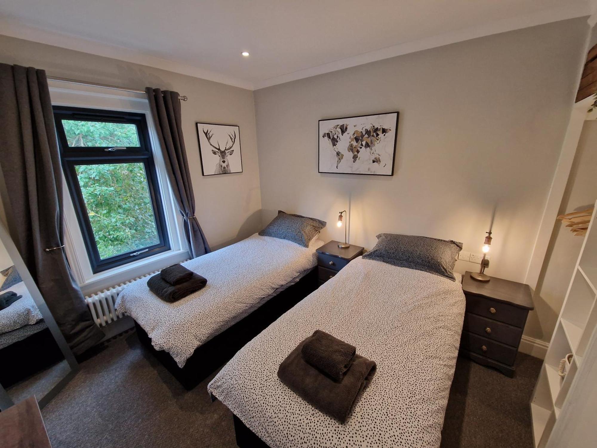 Newly Renovated 2-Bed Bungalow Bath Buitenkant foto